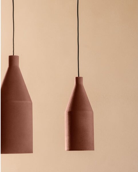 Lampa wisząca w kolorze terakoty z metalowym kloszem ø 15 cm Peralta – Kave Home