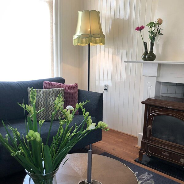 Lampa stojąca retro czarna z zielonym abażurem w stylu babci 45 cm - Simplo