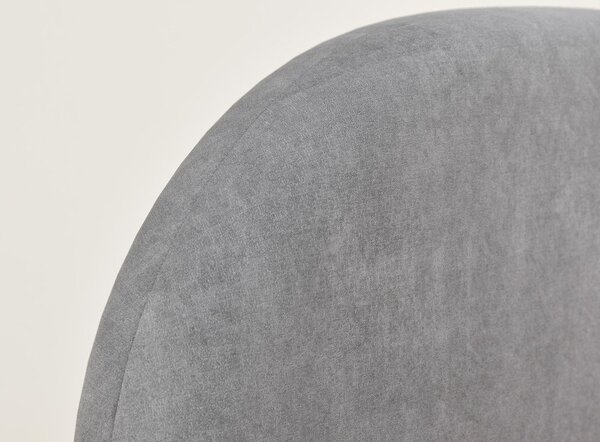 Szare tapicerowane łóżko dwuosobowe ze schowkiem i stelażem 140x200 cm Maumere – Maison de Rêve
