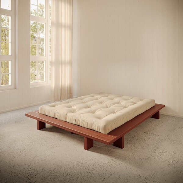 Łóżko dwuosobowe z litego drewna sosnowego bez zagłówka ze stelażem 180x200 cm w kolorze terakoty Japan – Karup Design