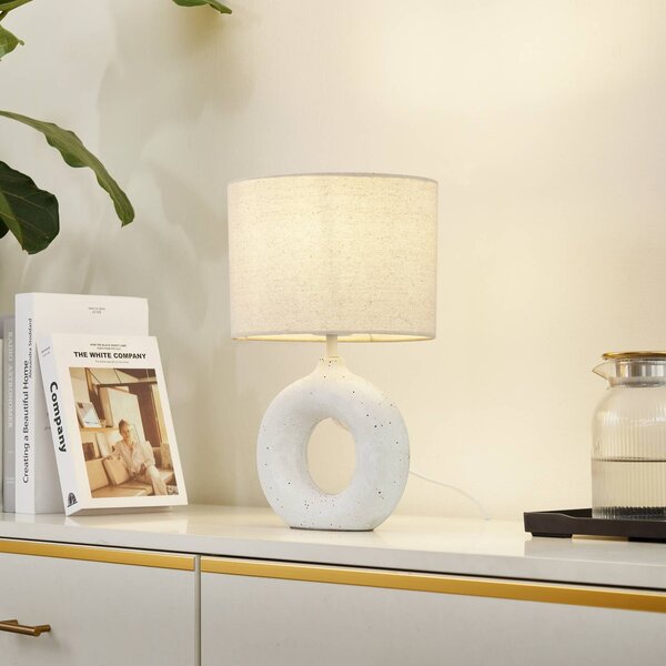 Lampa stołowa Kody Lindby, kremowy / amber, salon / jadalnia, tkanina / materiał / jedwab, nowoczesny