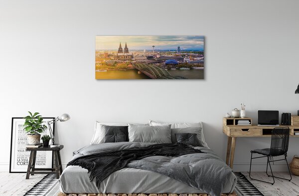 Obraz drukowany na płótnie Rzeczna Panorama z Mostami