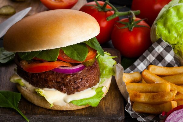 Obraz hamburger z frytkami