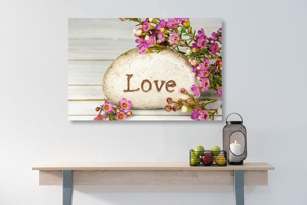 Obraz z napisem Love na kamieniu