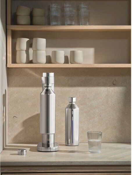 Butelka do saturatora ze stali nierdzewnej w kolorze srebra Brus – Stelton