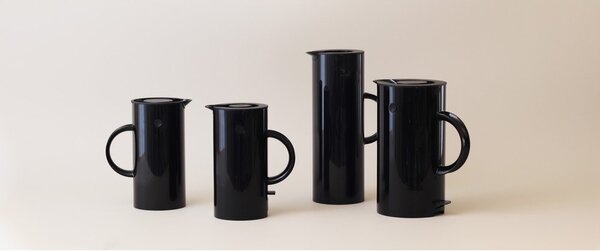 Czarny plastikowy czajnik elektryczny 1,5 l EM77 – Stelton