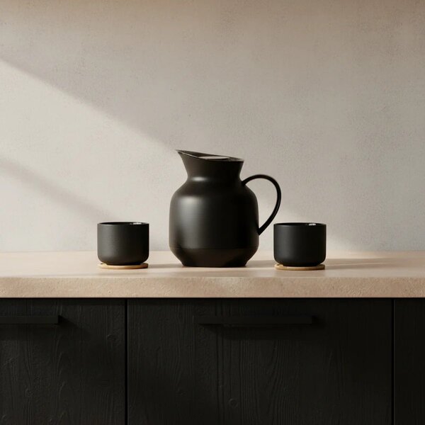 Czarny plastikowy dzbanek termos 1 l Amphora – Stelton