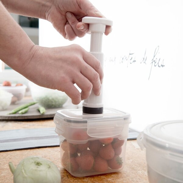 Zestaw 3 pojemników próżniowych na żywność z pompką Compactor Food Saver