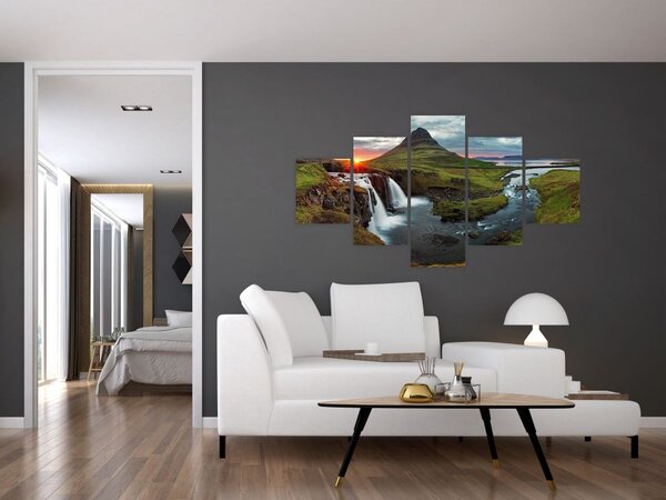 Obraz - Kirkjufell o zachodzie słońca (125x70 cm)