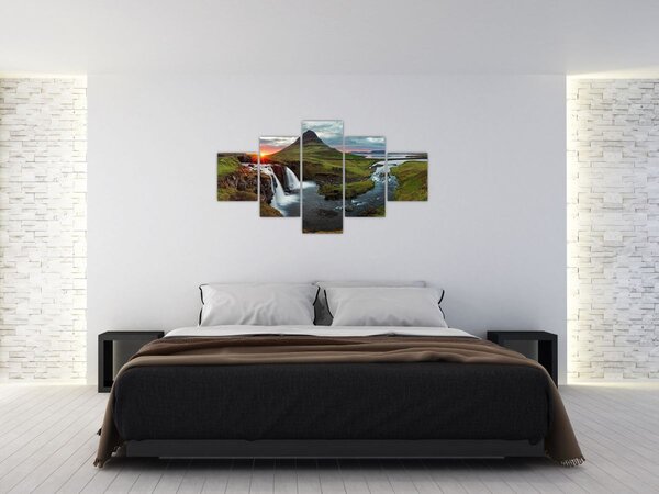 Obraz - Kirkjufell o zachodzie słońca (125x70 cm)
