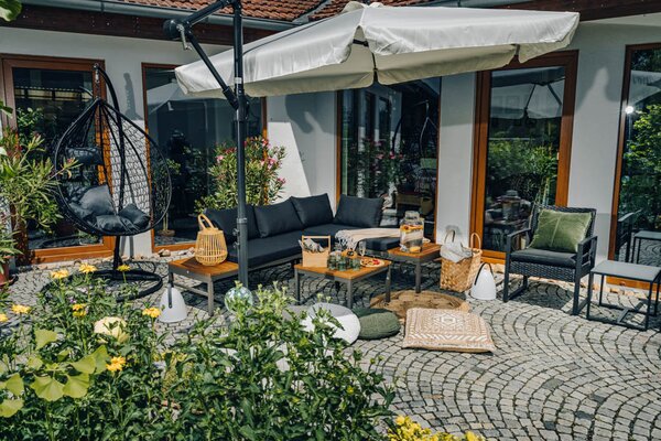 Drewniana latarnia wisząca AIRA ORANGE z uchwytem - wiele rozmiarów Wielkość: L