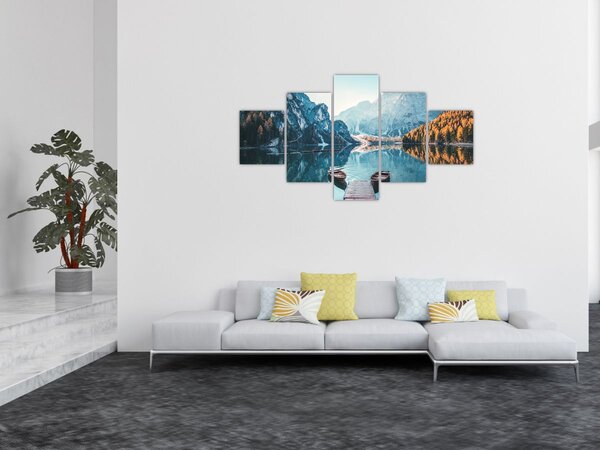Obraz - Łodzie na jeziorze Braies (125x70 cm)