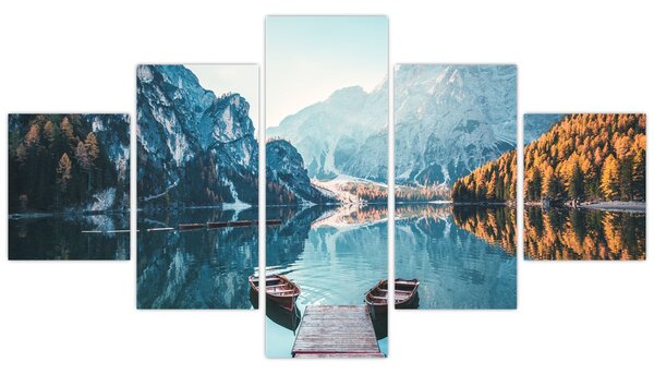 Obraz - Łodzie na jeziorze Braies (125x70 cm)
