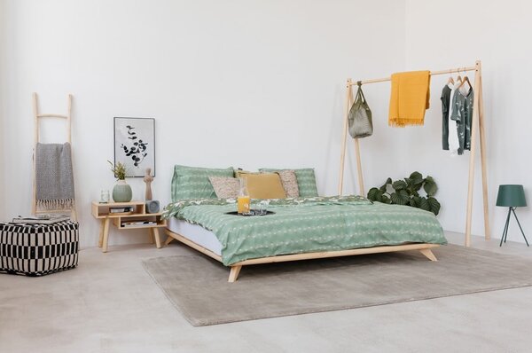 Łóżko dwuosobowe z drewna sosnowego ze stelażem 180x200 cm Senza – Karup Design