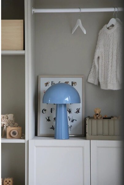 Niebieska lampa stołowa z metalowym kloszem (wysokość 36 cm) Mantar – Markslöjd