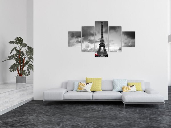 Obraz - Wieża Eiffla i czerwony samochód (125x70 cm)