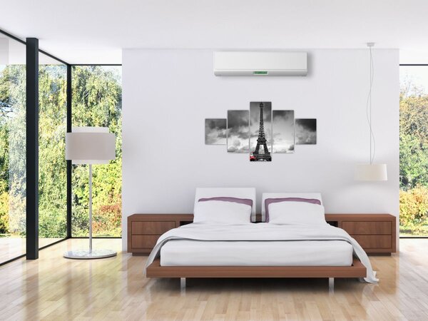 Obraz - Wieża Eiffla i czerwony samochód (125x70 cm)