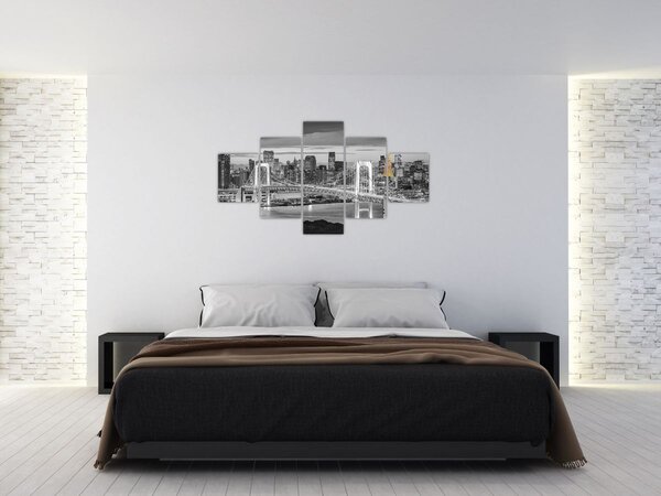 Obraz - Duże miasto z żółtą wieżą (125x70 cm)