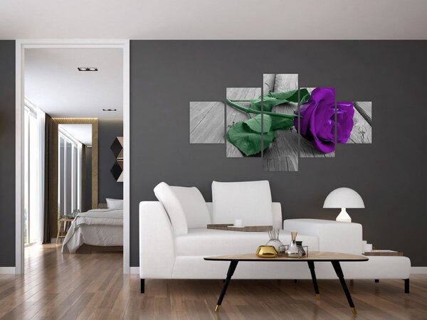 Obraz - Fioletowa róża z zieloną łodygą (125x70 cm)