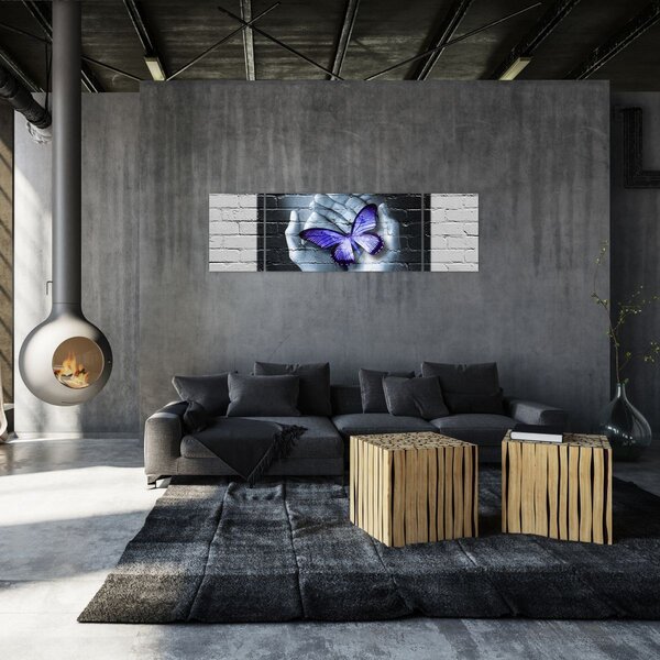 Obraz - Fioletowy motyl na ścianie (170x50 cm)