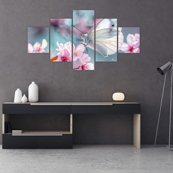 Obraz - Motyl na drzewie wiśni (125x70 cm)