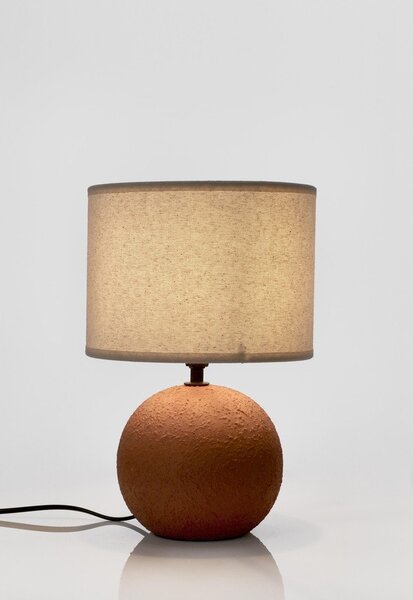 Lampa stołowa ceramiczna w kolorze terakoty z tekstylnym kloszem (wysokość 32 cm) Irvin – Yes Everyday