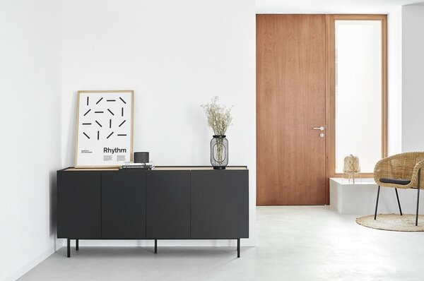 Czarna niska komoda w dekorze dębu 165x78 cm Arista – Teulat