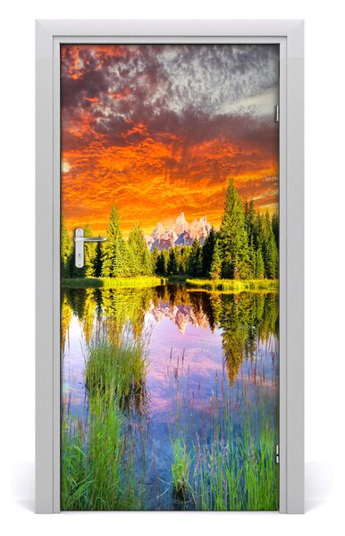 Naklejka fototapeta na drzwi Jezioro w lesie