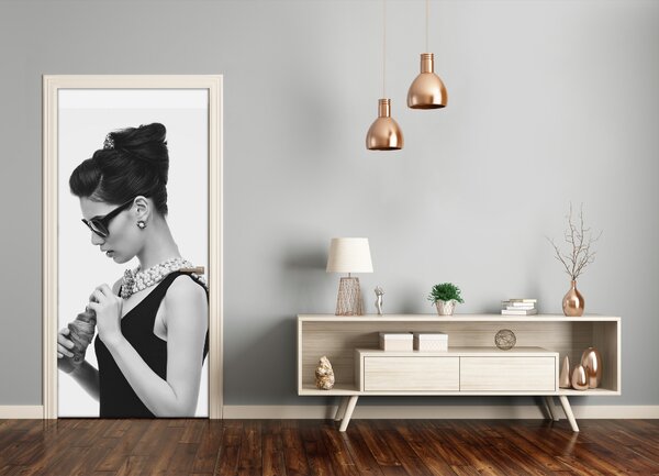 Naklejka fototapeta na drzwi Kobieta w okularach