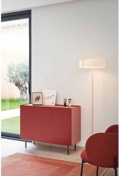 Czerwona niska komoda w dekorze dębu 110x85 cm Arista – Teulat