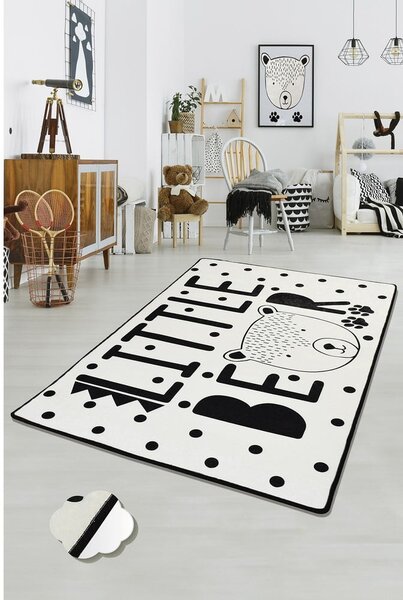Czarno-biały antypoślizgowy dywan dziecięcy Conceptum Hypnose Little Bear, 100x160 cm