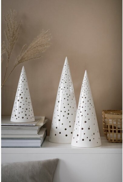 Biały świąteczny świecznik z porcelany kostnej Kähler Design Nobili, wys. 25,5 cm
