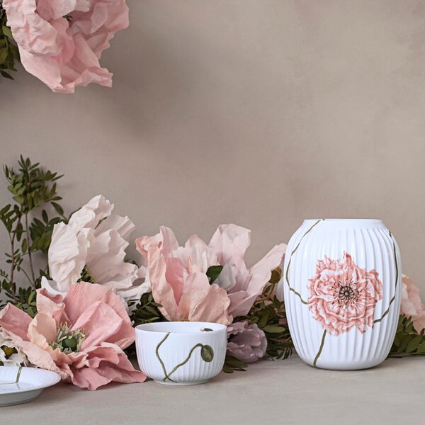 Biały porcelanowy wazon Kähler Design Poppy, wys. 21 cm