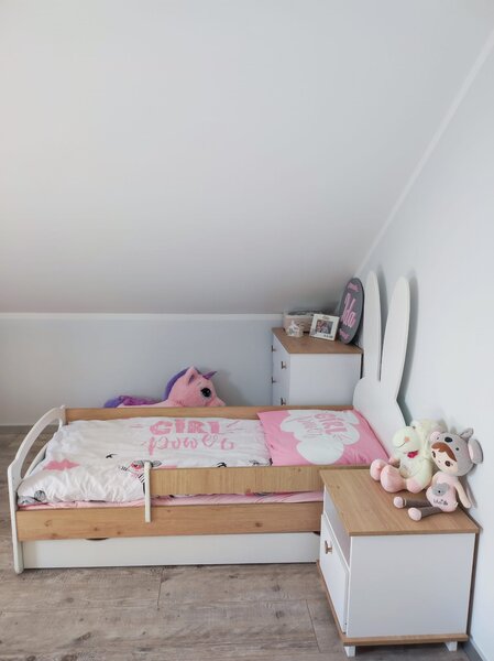 Biurko z szufladami do pokoju dziecka KRÓLICZEK - Wybór koloru