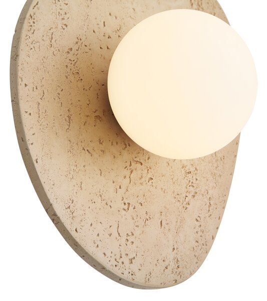 Lampa ścienna Japandi organiczna z naturalnego kamienia i opalowego szkła - Josie