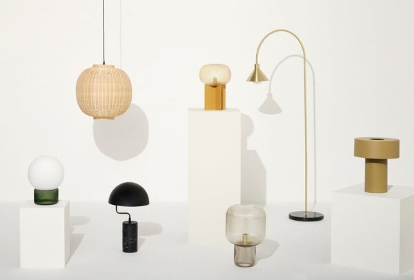 Biało-zielona lampa stołowa (wysokość 33 cm) Sphere – Hübsch