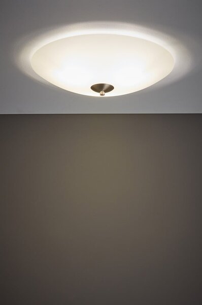 Biała lampa sufitowa ze szklanym kloszem ø 43 cm Polar – Markslöjd