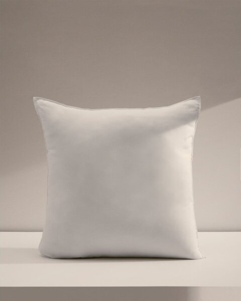 Poduszka 60x60 cm Fluff – Kave Home