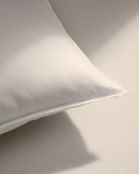 Poduszka 60x60 cm Fluff – Kave Home