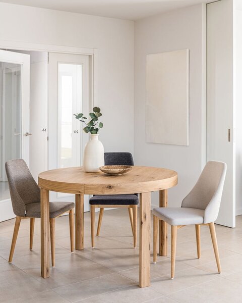 Beżowe krzesło Rosie – Kave Home