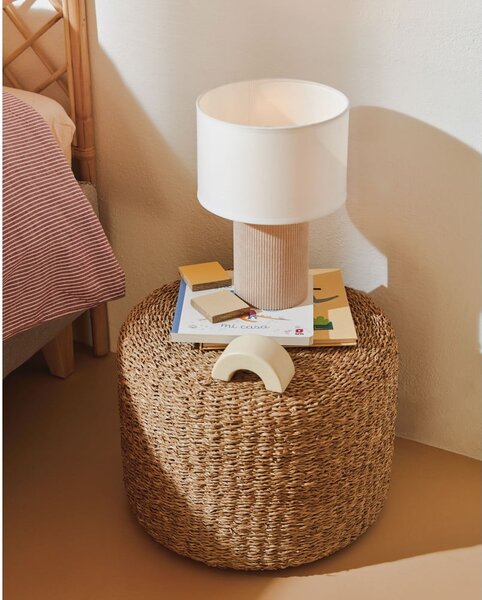 Biało-beżowa lampa stołowa z tekstylnym kloszem (wysokość 29 cm) Bianella – Kave Home