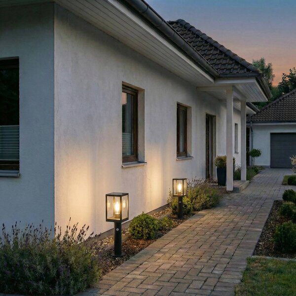 Lindby słupek oświetleniowy LED Relto, czujnik, szpikulec do ziemi, 50 cm Relto, czarny, stal szlachetna, nowoczesny