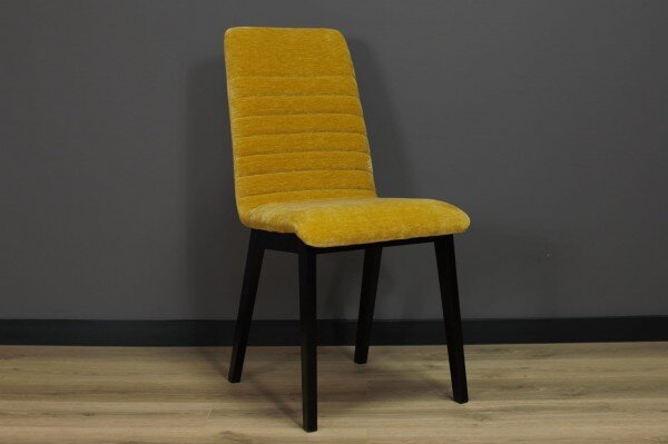 Drewniane krzesło tapicerowane SENSO 11 Aurora Czarny
