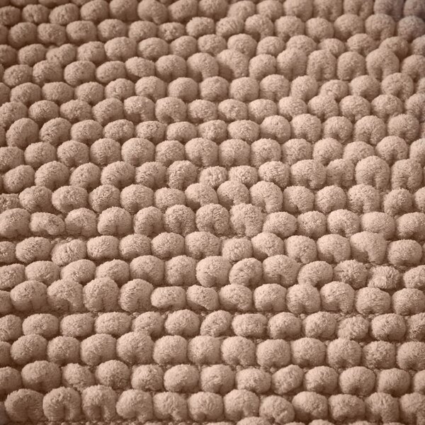 Brązowy dywanik łazienkowy 50x80 cm Aspen Bobble – Bianca
