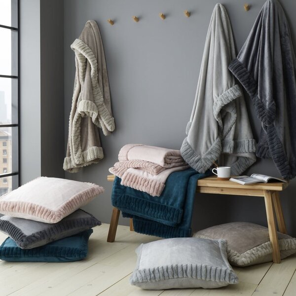 Koc 150x200 cm Velvet and Faux Fur – Catherine Lansfield