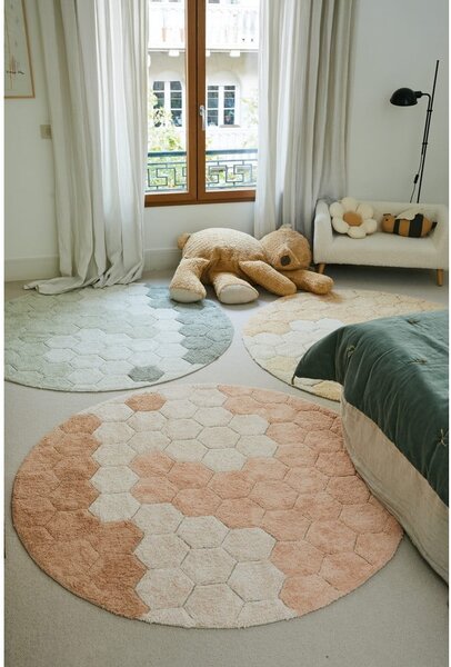 Jasnozielony bawełniany okrągły dywan tkany ręcznie odpowiedni do prania ø 140 cm Honeycomb Blue Sage – Lorena Canals