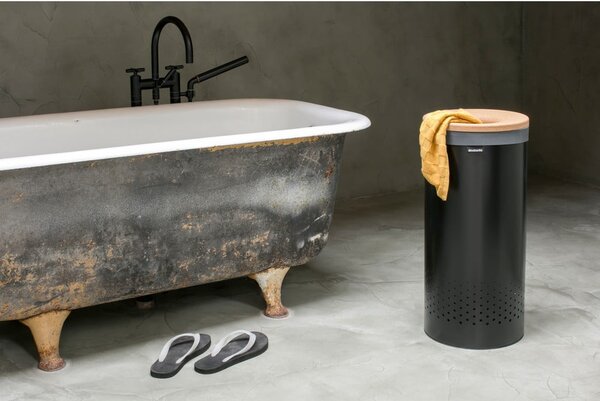 Metalowy kosz na pranie w kolorze matowej czerni 35 l – Brabantia