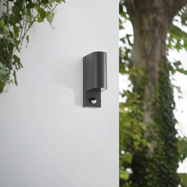 Lampa zewnętrzna z czujnikiem ruchu Palina Lindby, możliwość ściemniania, czarny, aluminium, nowoczesny