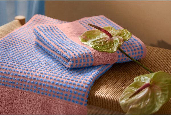 Niebiesko-różowy ręcznik z bawełny organicznej frotte 50x100 cm Check – JUNA
