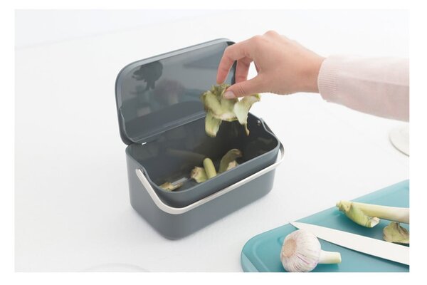 Ciemnoszary pojemnik na odpadki organiczne 1,8 l SinkSide – Brabantia